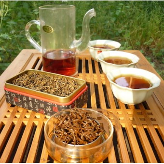 Красный чай Цзянси Сяо Цзинь Я «Маленькие Золотые Почки из провинции Цзянси»