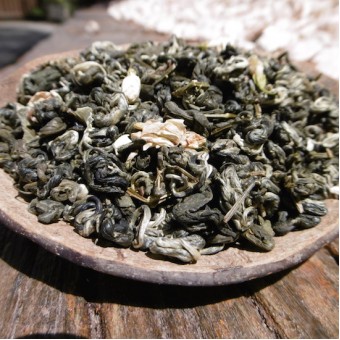 Жасминовый зелёный чай Моли Би Ло Чунь «Жасминовые спирали весны»