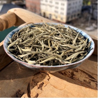 Индийский белый чай «Серебряные иглы Бихара»