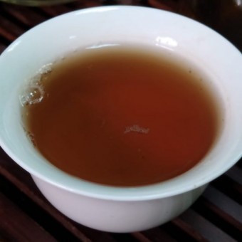 Красный чай Дяньхун Да Цзинь Я «Большие Золотые Почки с запада Юньнани»