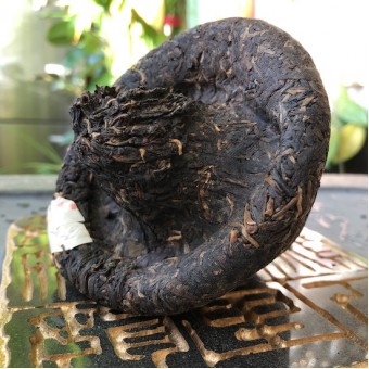 Шен пуэр в форме гриба Сягуань Бао Янь «Священное пламя» 250г. 2011 год