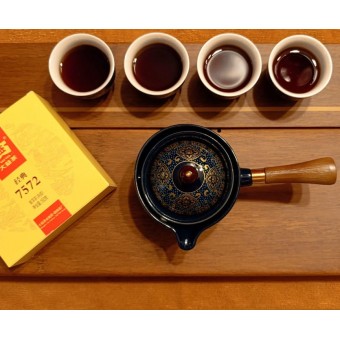 Чёрный шу пуэр TAETEA «7572» мини-блин 150гр. 