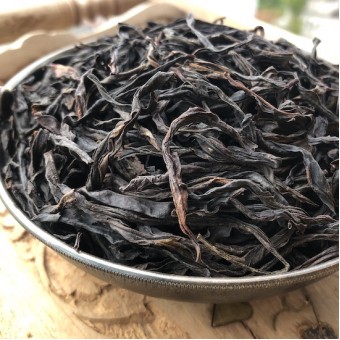 Улунский чай Фэн Хуан Ми Лань Сян Даньцун «Одинокие кусты с медово-орхидеевым ароматом»
