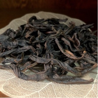Улунский чай Усаньди Гаошань Гаоцун Шуйсянь «Нарцисс с высоких кустов из высокогорного Усаньди»