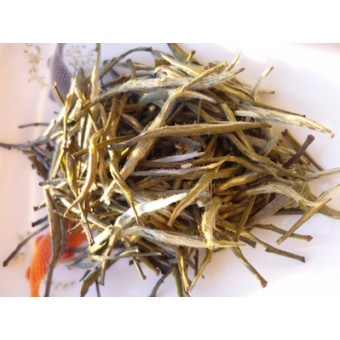 Желтый чай Цзюньшань Инь Чжень «Серебряные иглы с гор бессмертных»