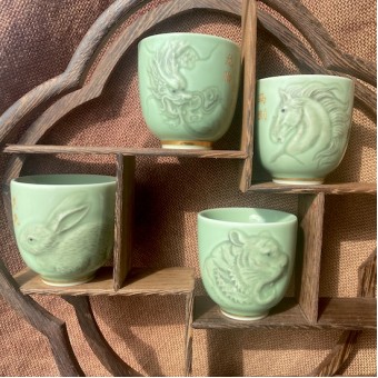 Пиала «Тигр готовится к новому прыжку» 50 мл. фарфор